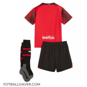 AC Milan Fotballklær Hjemmedraktsett Barn 2023-24 Kortermet (+ korte bukser)